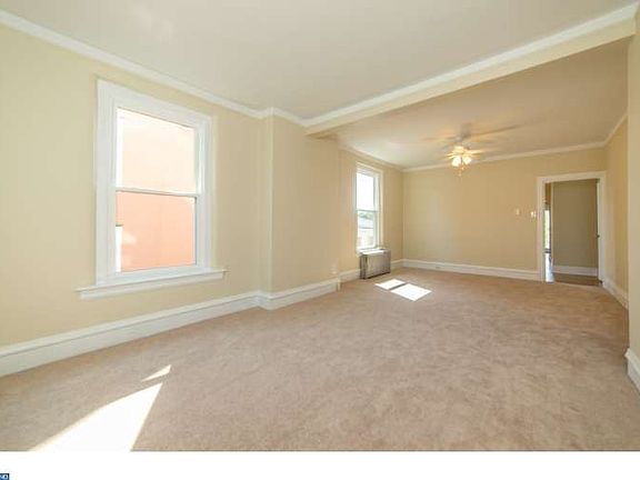 2nd image of 424 W 2nd Ave