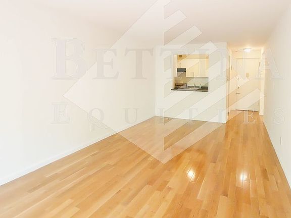 3rd image of 317 E 85th St APT 4A