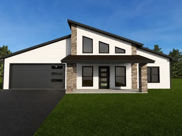1094 Sawyer Dr, Sturgeon Bay, WI 54235