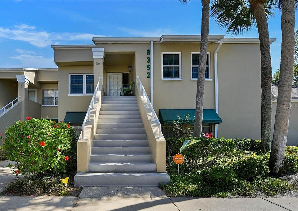 1st image of 8352 Meadowbrook Dr APT 10