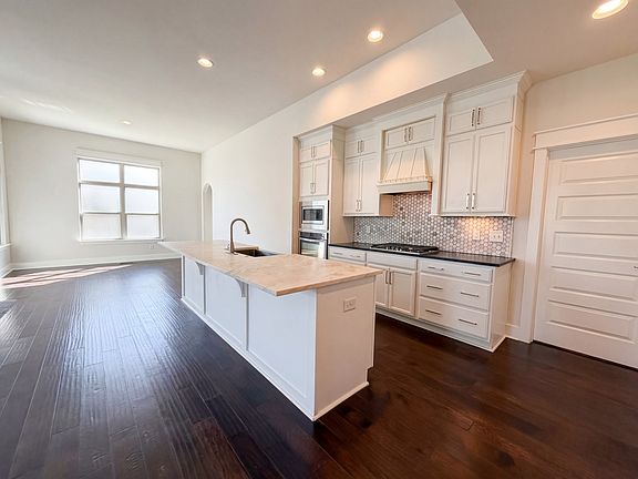 2nd image of 5321 Abbottswood Dr
