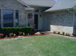 2049 Rising Hill Dr, Norman, OK 73071