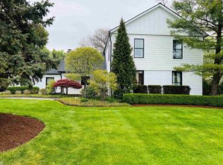 14 Lakeside Ct, Grosse Pointe, MI