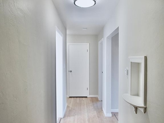4th image of 2395 27th Ave #3