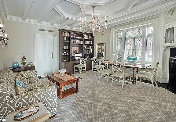 5th image of 171 W 71st St #87