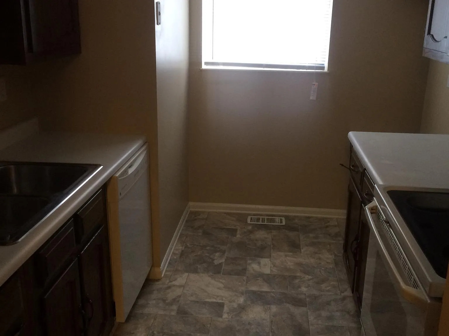 461 Dartmouth Cir, — Photo 2