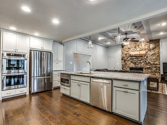 4th image of 451 Cross Timbers Dr