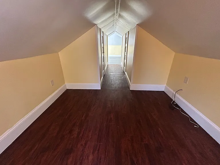 112 W Highland Ave — Photo 5
