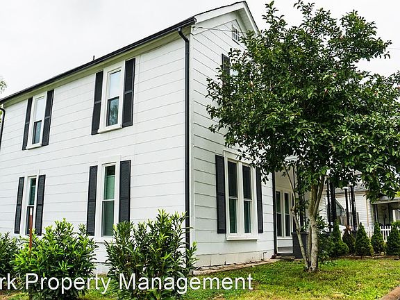 5th image of 830 Stafford St