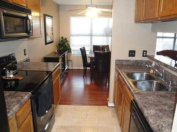4th image of 512 Eberhart Ln APT 103