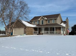 37 Warren Dr, Valparaiso, IN 46385