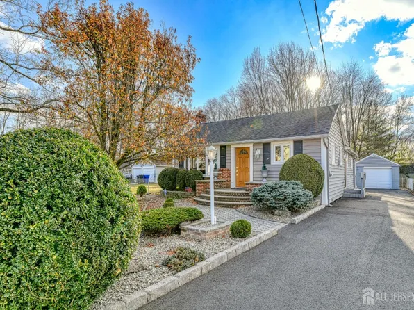 512 Calvert Rd, North Brunswick, NJ 08902