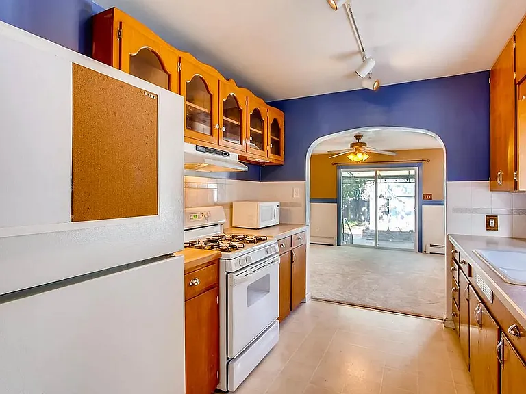 3130 Benton St — Photo 11