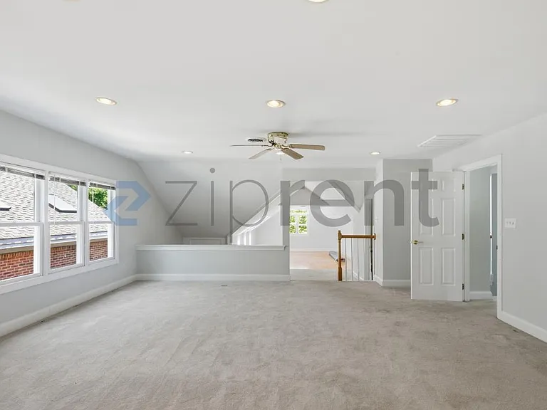 73201 Burrington — Photo 37