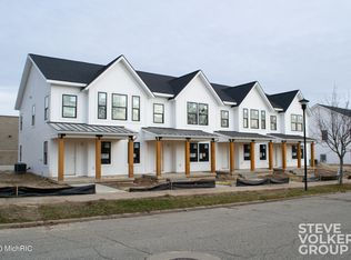 2515 Inverness Rd SE #W-1, Grand Rapids, MI 49546