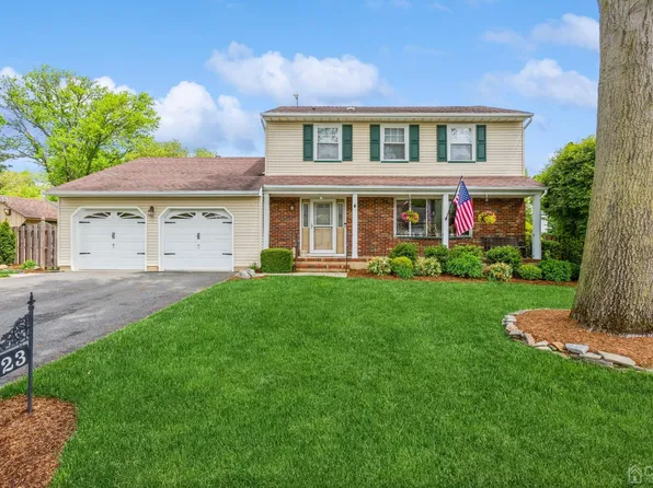 223 Harvard Ave, South Plainfield, NJ 07080