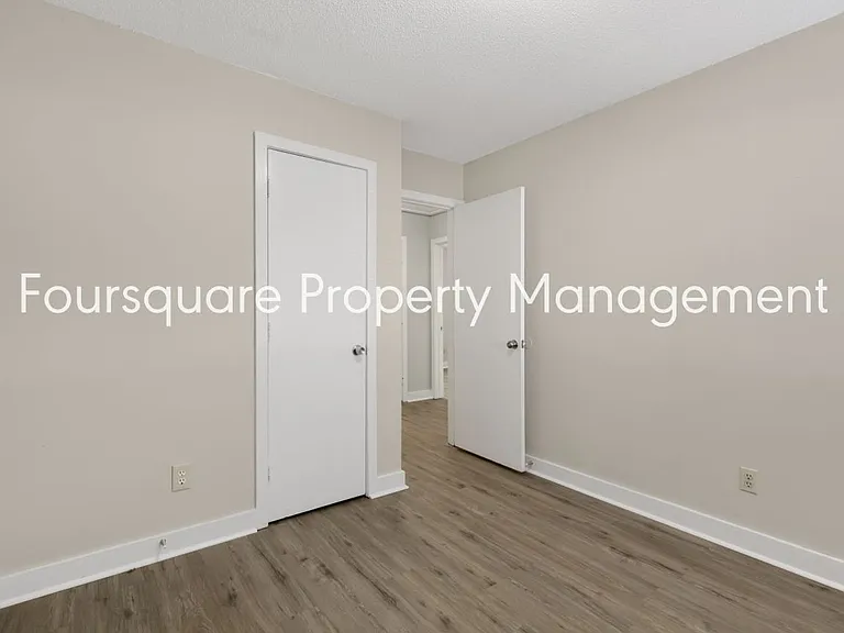 1105 Timber Dr — Photo 31