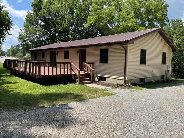 6020 Dog Leg Rd, Dayton, OH 45415