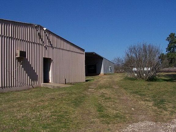 2nd image of 272 Windy Ln