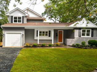 718 Schoolhouse Rd, Brielle, NJ 08730