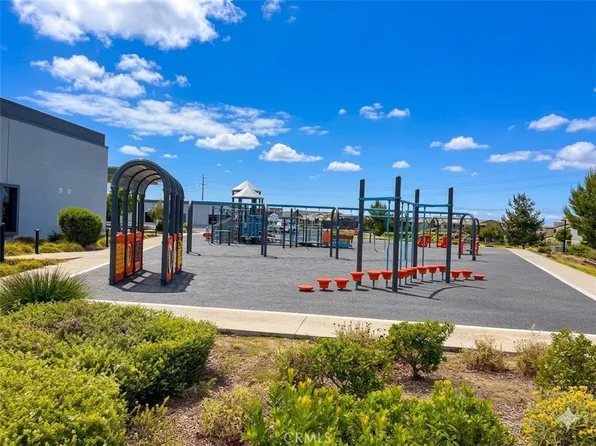 211 Baluster, Irvine, CA 92618