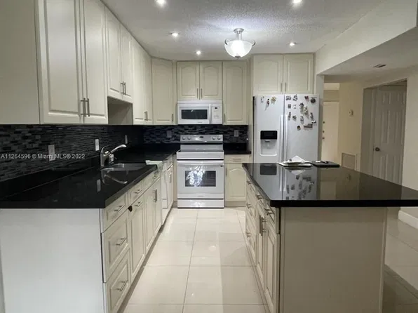 7595 NW 75th Ave, Fort Lauderdale, FL 33321