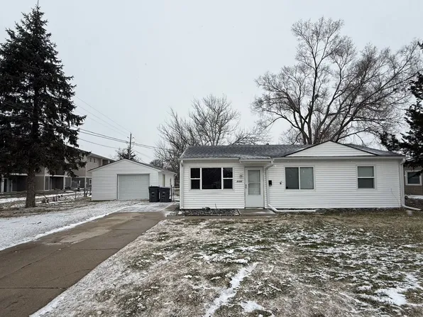 3102 Wakeman Dr, Council Bluffs, IA 51501