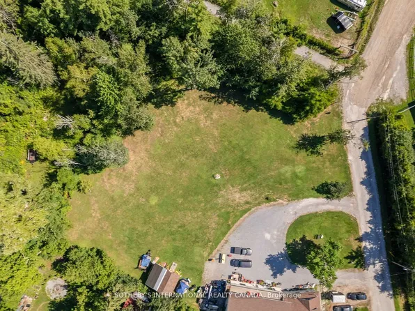 84 Market St, Georgina, ON L0E 1R0