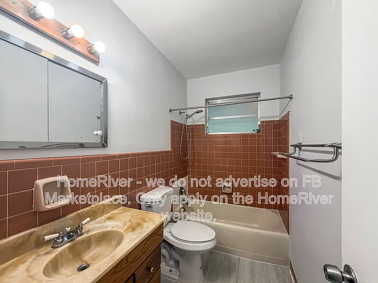 19531 Whispering Pines Rd — Photo 10