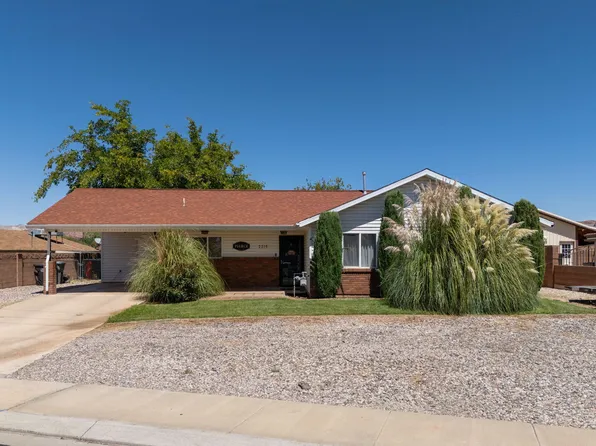 2218 Arrowhead Trl, Santa Clara, UT 84765