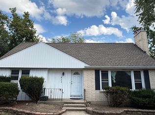 511 S Cass Ave, Westmont, IL 60559