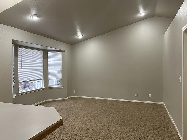 3050 N Cape Cod Ave — Photo 6