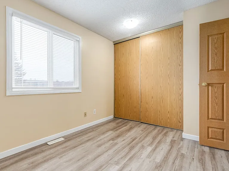 550 Rundlehorn Cir NE — Photo 42