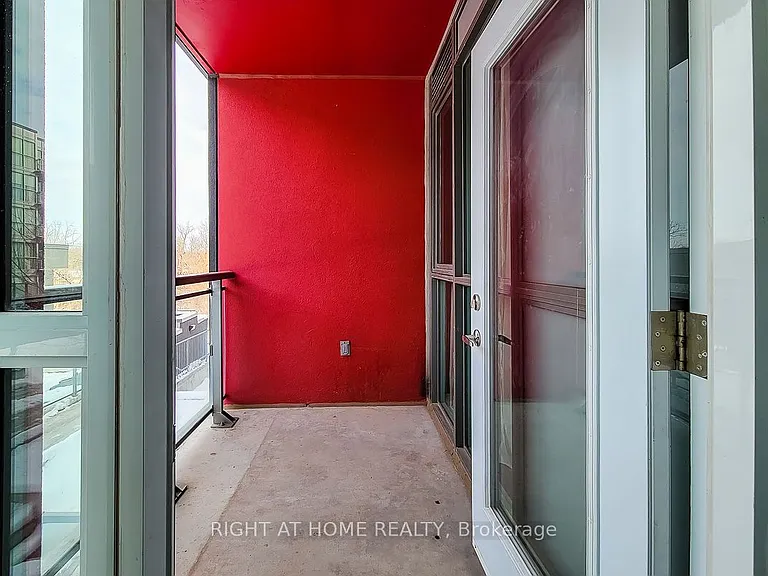 5260 Dundas St #306 — Photo 15