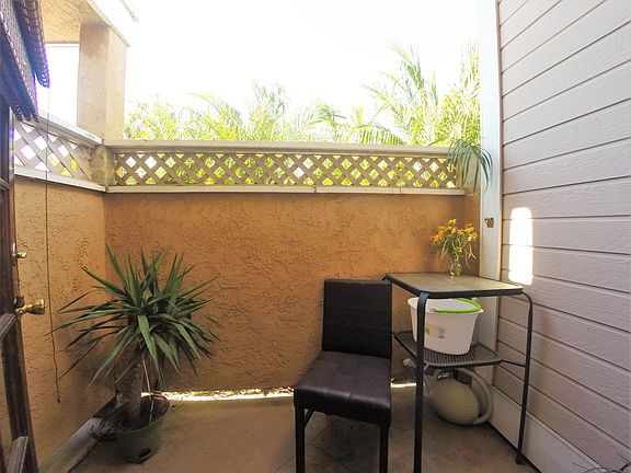 5th image of 4425 Illinois St APT 1