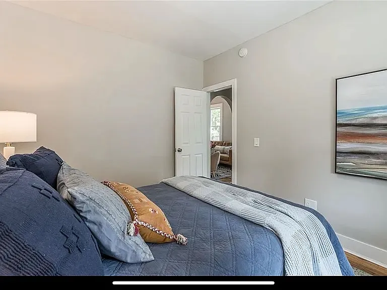 31 Woodlawn St — Photo 9