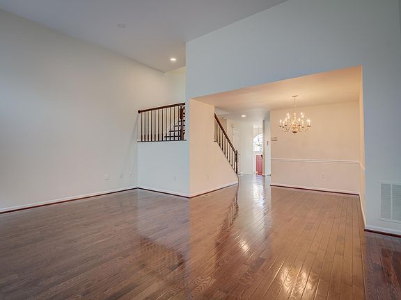 2nd image of 7009 Ashleigh Manor Ct