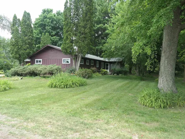 3265 N Concourse Dr, Mount Pleasant, MI 48858