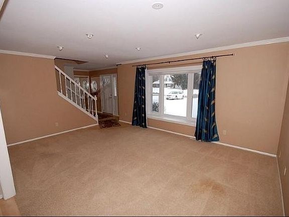 5th image of W354N6011 Bayshore Cir