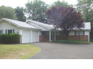 1571 Wynwood Dr, Cinnaminson, NJ 08077