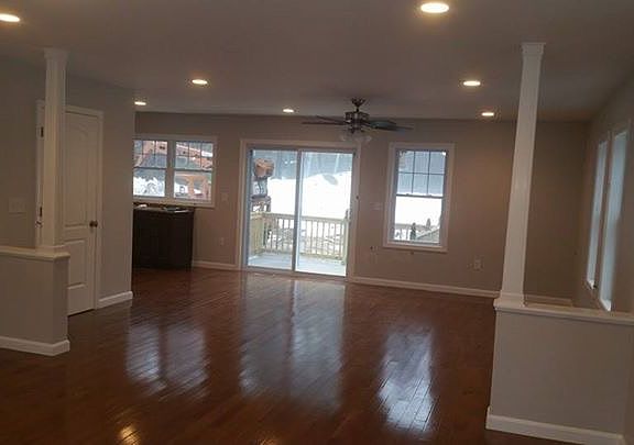 4th image of 886 Greenville Ave