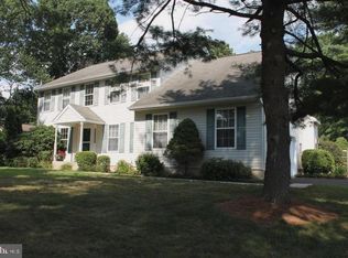 9 Meadow Ln, Quakertown, PA 18951