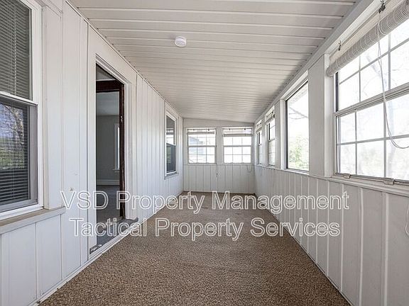 5th image of 8204 Vineyard Ave #Up