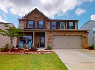 16038 Hammersmith Farm Dr, Charlotte, NC 28273