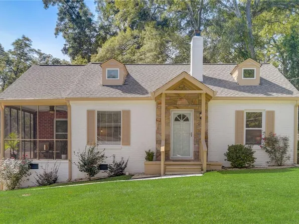 711 Campbell Cir, Hapeville, GA 30354