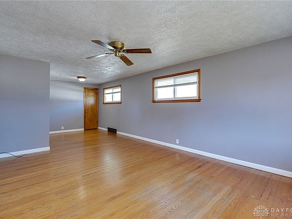 5th image of 432 Grant St