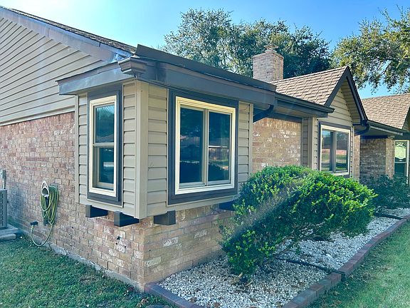 5th image of 3319 Meadowcreek Dr
