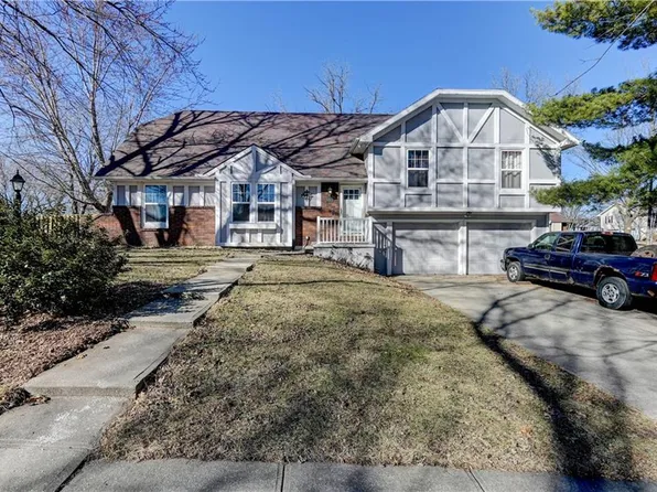 4213 Oakland Cir, Saint Joseph, MO 64506