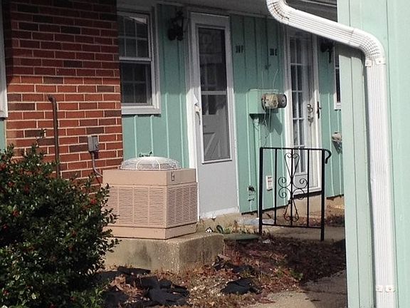 5th image of 30F Cambridge Ct Unit 30F