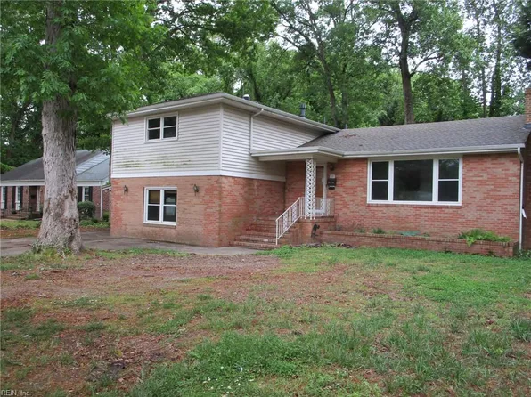 537 Hallmark Dr, Newport News, VA 23606